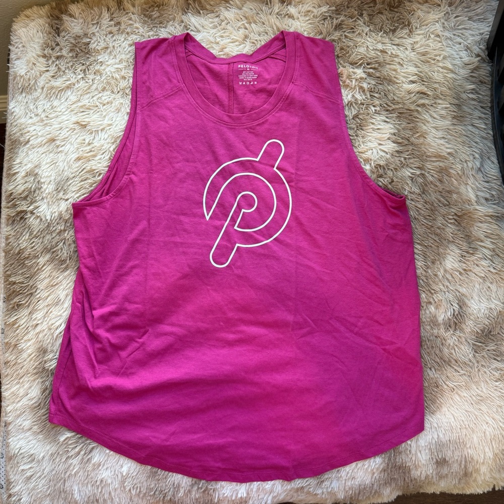 NWT XL Peloton Studio Scoop Tank Fuschia